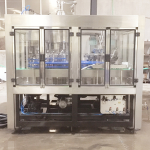 Máquina de llenado de agua mineral natural
